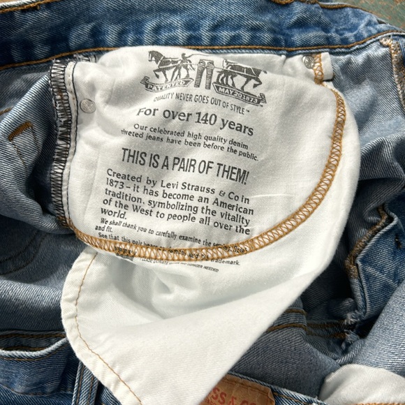 Men’s Levi jeans - Picture 4 of 5